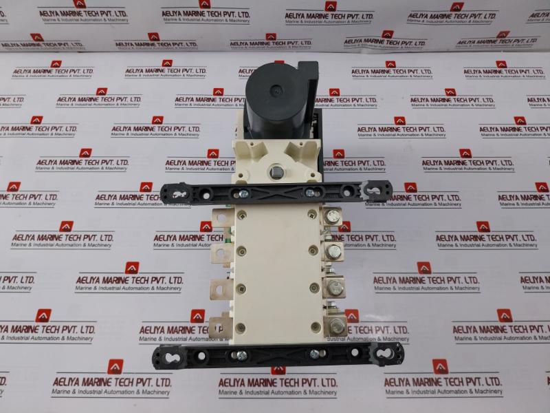 Socomec Atys R-4P-200A Motorised Changeover Switch 95234020Sl 2A/24V