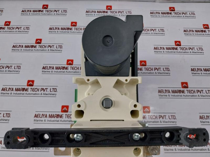 Socomec Atys R-4P-200A Motorised Changeover Switch 95234020Sl 2A/24V