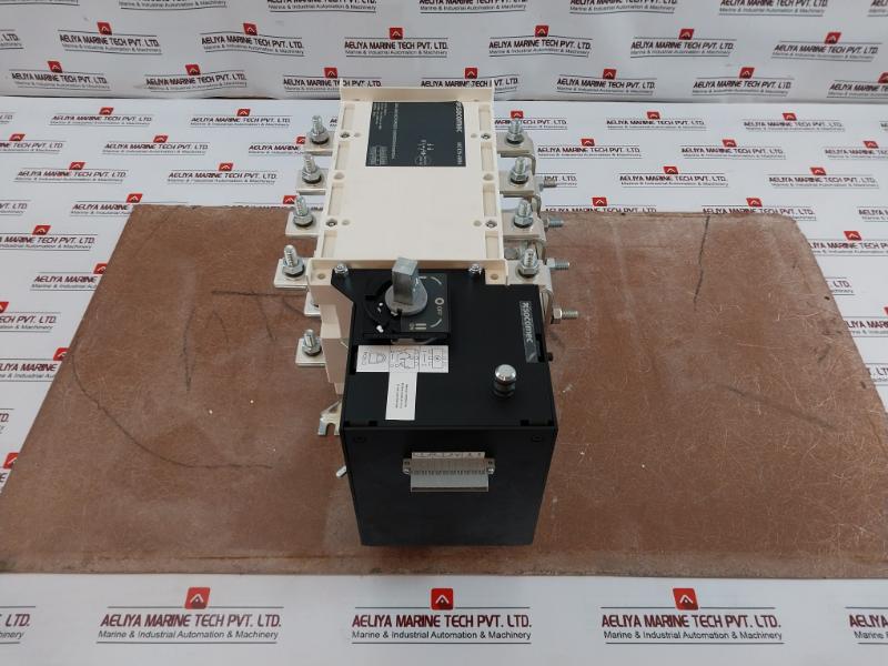 Socomec Mcos 400A Bypass Changeover Switch Ac-23A Gmc04004Poi 50/60Hz 4 Pole