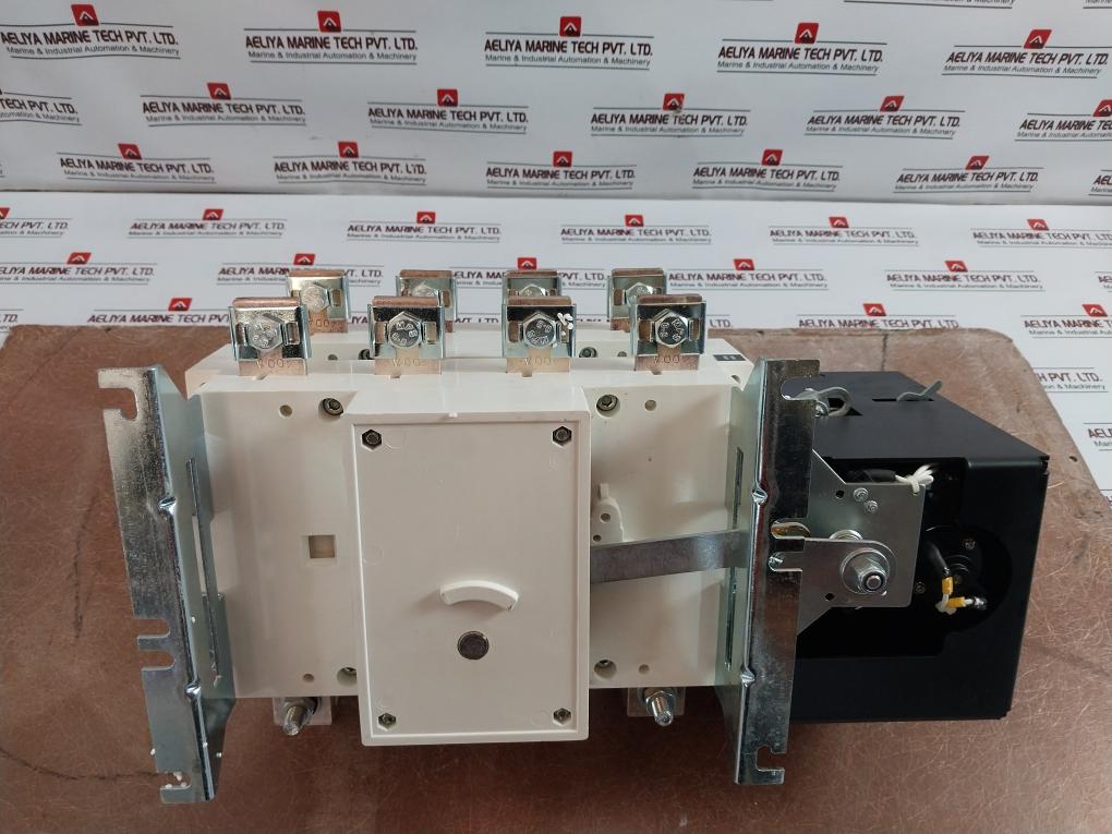 Socomec Mcos 400A 4 Pole Bypass Changeover Switch, 63A-3150A