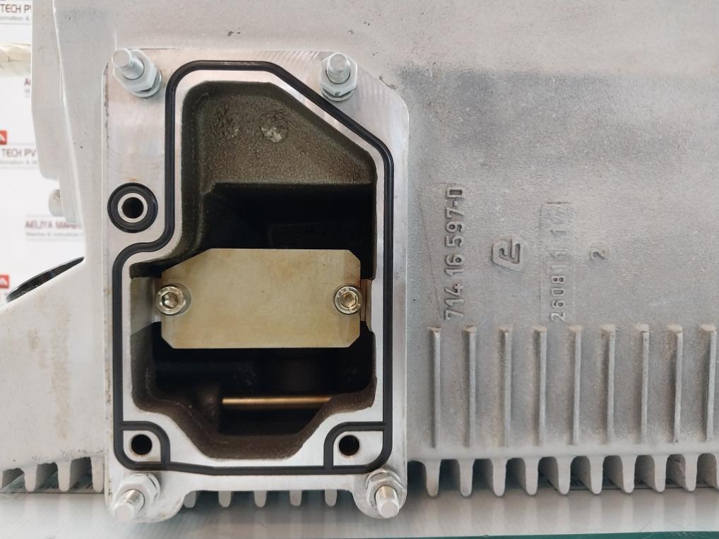 Sogevac Sv65 Bi Fc Oil Sump For Rotary Vane Vacuum Pump 200-240V 50/60 Hz