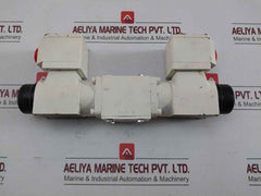 Solenoid Actuator 1481-100 06927 Moog 18V 2A