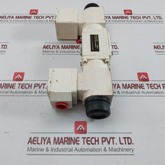 Solenoid Actuator 1481-100 06927 Moog 18V 2A