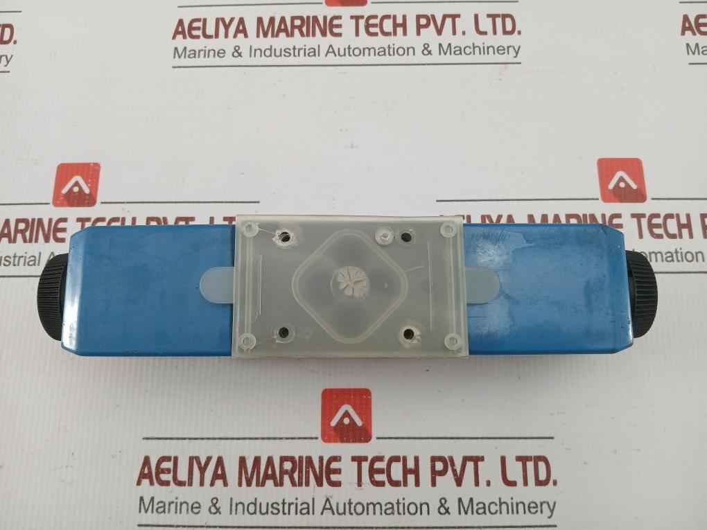 Solenoid Operated Directional Control Valve Dg4V 3S 7C M U H5 60 Vickers 24V Dc