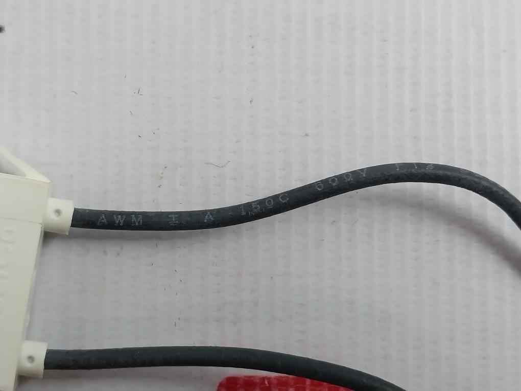 Solico 250V 1/3W Indicator Signal Light Awm 600V