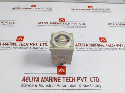 Solid-state-Timer-100-240Vac-50-60Hz-5A-0696882-6A-Omron-H3Cr-a8E-208491-4