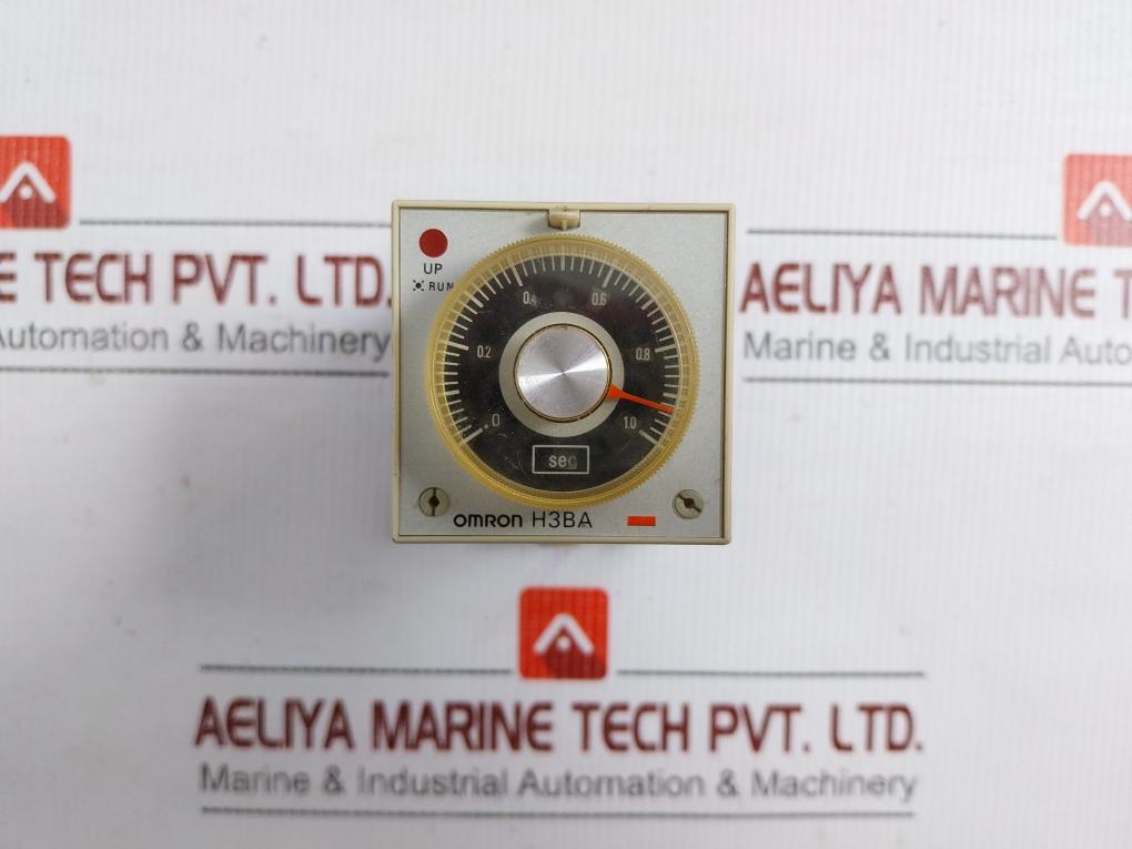 Solid-state-Timer-Withe-Base-P2Cf-08-200-220-240Vac-50-60Hz-10A-Omron-H3Ba-8-208455-6