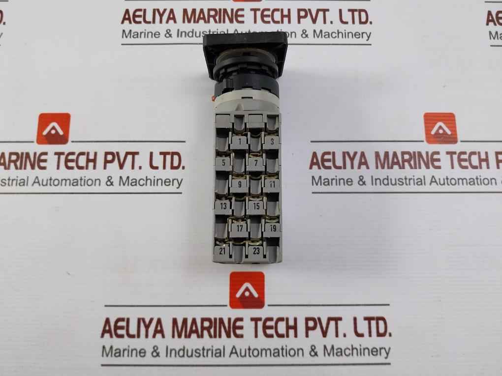 Sontheimer Waw1013/8Zm/Z32Sf Rotary Cam Switch 220V–240V 25A/690V