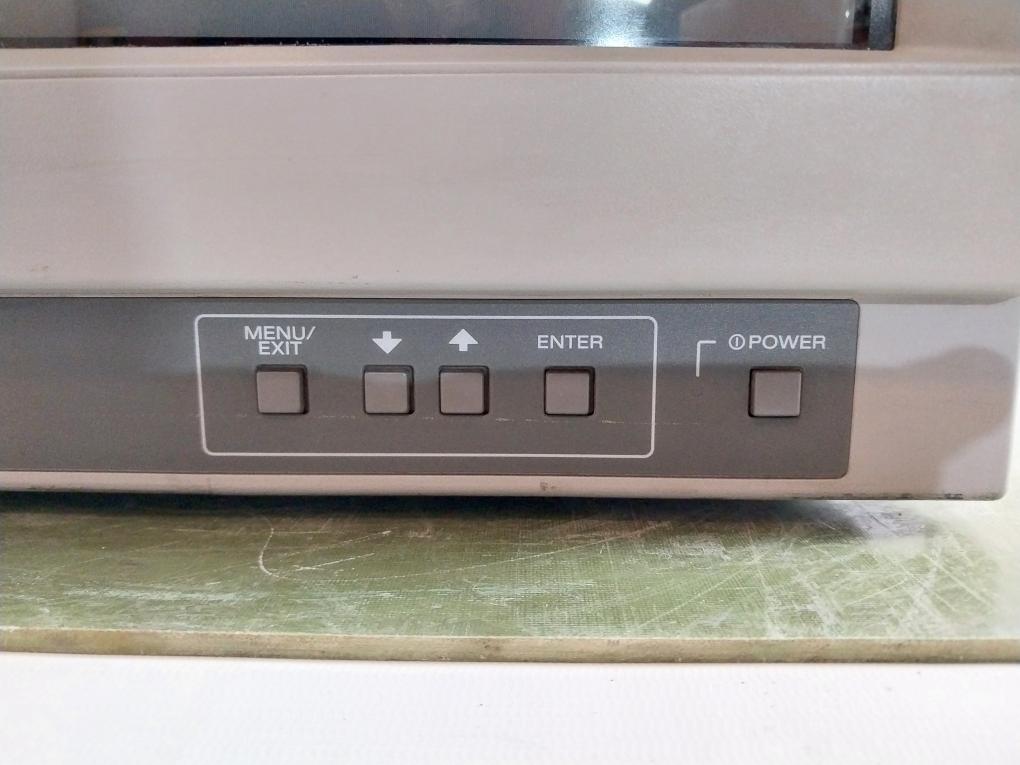 Sony Ssm-20N5E Trinitron Color Video Monitor 100-240V 50/60Hz
