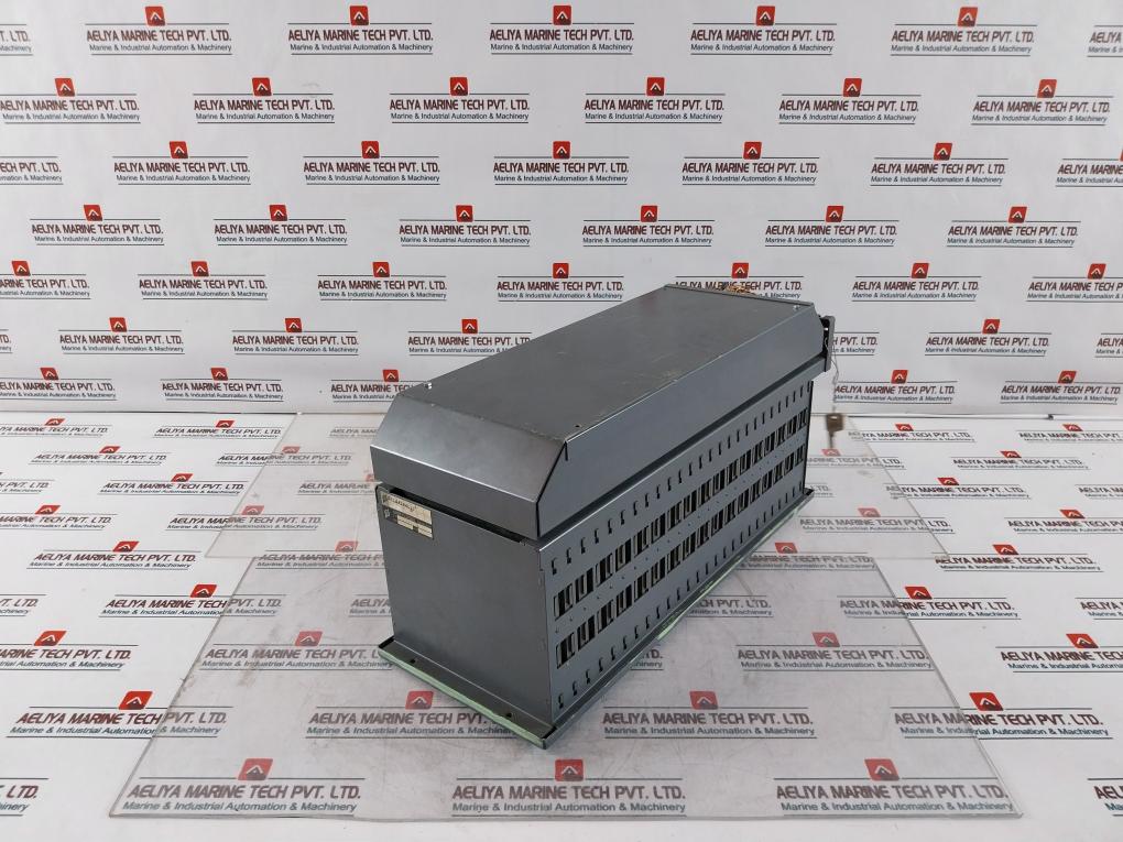 Soren T.Lyngso 90036619 V01 Module Rack