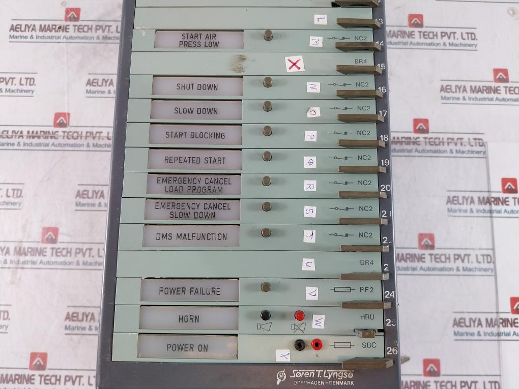 Soren T.Lyngso 90036619 V01 Module Rack