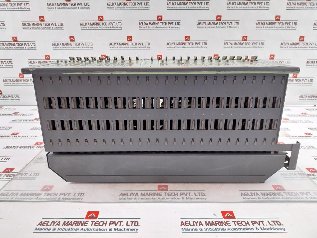 Soren T.Lyngso 90036619 V01 Module Rack