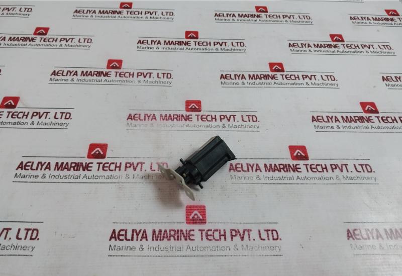 South Bend Controls 2-way Nc Inert Valve 30081276 165 Ohm 27/11 24 Vdc 3.5 Watt