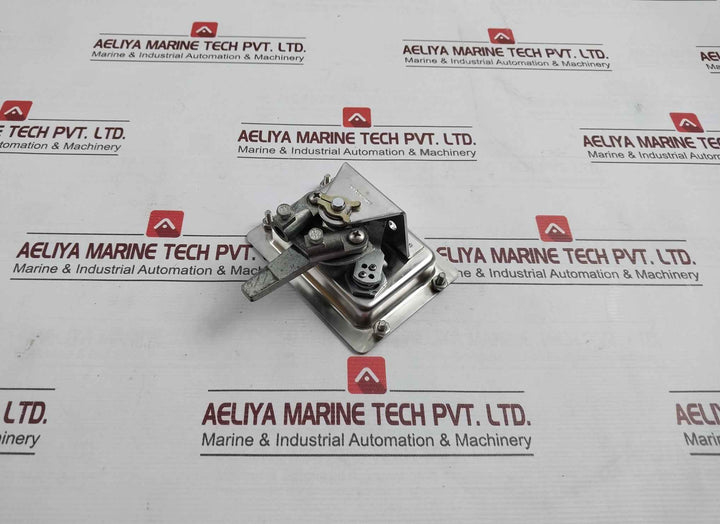 Southco 28125Gt Flush Cub Latch Plastic Welders & Sealer S-60 Z-60/34 Z-34/22N