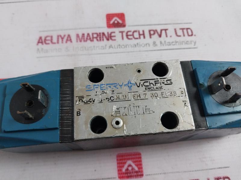 Sperry Vickers Dg4V-3-6C M U1 Eh 7 30 Eu38 C Solenoid Operated Directional Valve