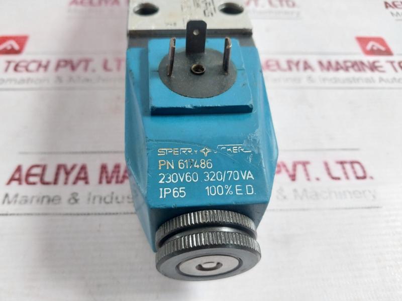 Sperry Vickers Dg4V-3-6C M U1 Eh 7 30 Eu38 C Solenoid Operated Directional Valve