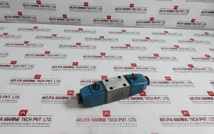 Sperry Vickers Dg4V-3-6C M U1 Eh 7 30 Eu38 C Solenoid Operated Directional Valve