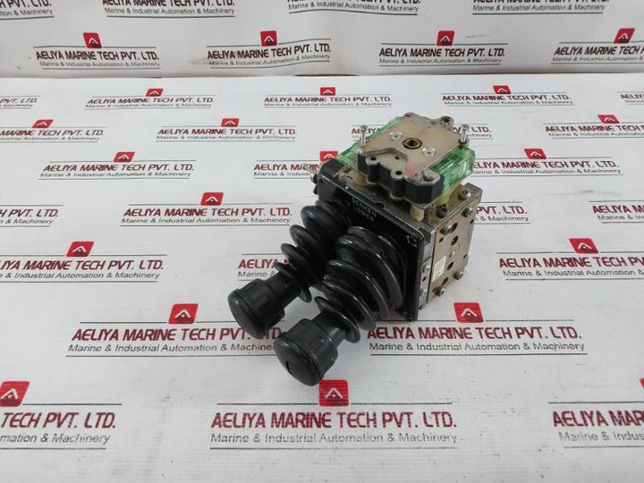 Spohn & Burkhardt Ns011F11Ggvur Joystick Controller Vde 0660 Iec 947