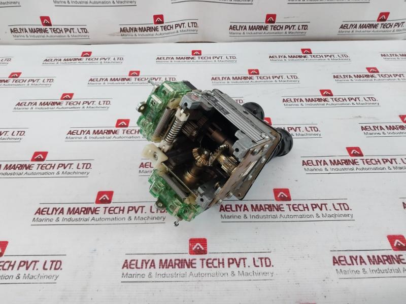 Spohn & Burkhardt Ns011F11Ggvur Joystick Controller Vde 0660 Iec 947