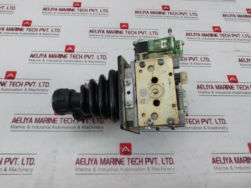 Spohn & Burkhardt Ns011F11Ggvur Joystick Controller Vde 0660 Iec 947