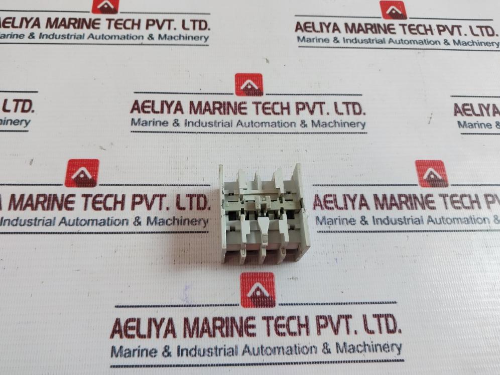 Sprecher+Schuh Cs 3-p Auxiliary Contact Block 600V