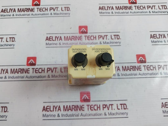 Square D 9050 Jck53V20 Electrical Timing Relay W/ Base 0.6-60 Sec Ser B