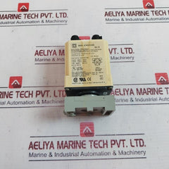 Square D 9050 Jck53V20 Electrical Timing Relay W/ Base 0.6-60 Sec Ser B