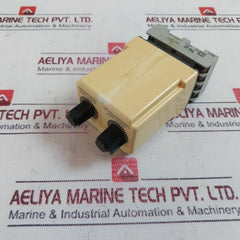 Square D 9050 Jck53V20 Electrical Timing Relay W/ Base 0.6-60 Sec Ser B