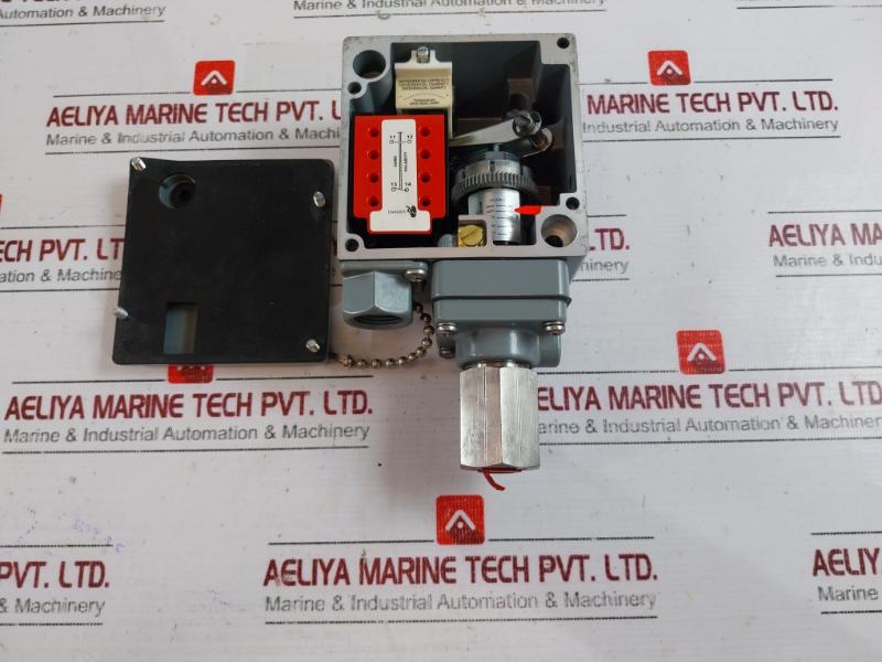 Square D Gcwm-3 Pressure Switch Series C 1335