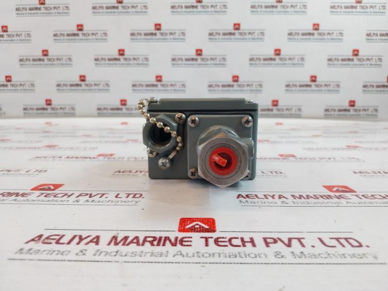 Square D Gcwm-3 Pressure Switch Series C 1335