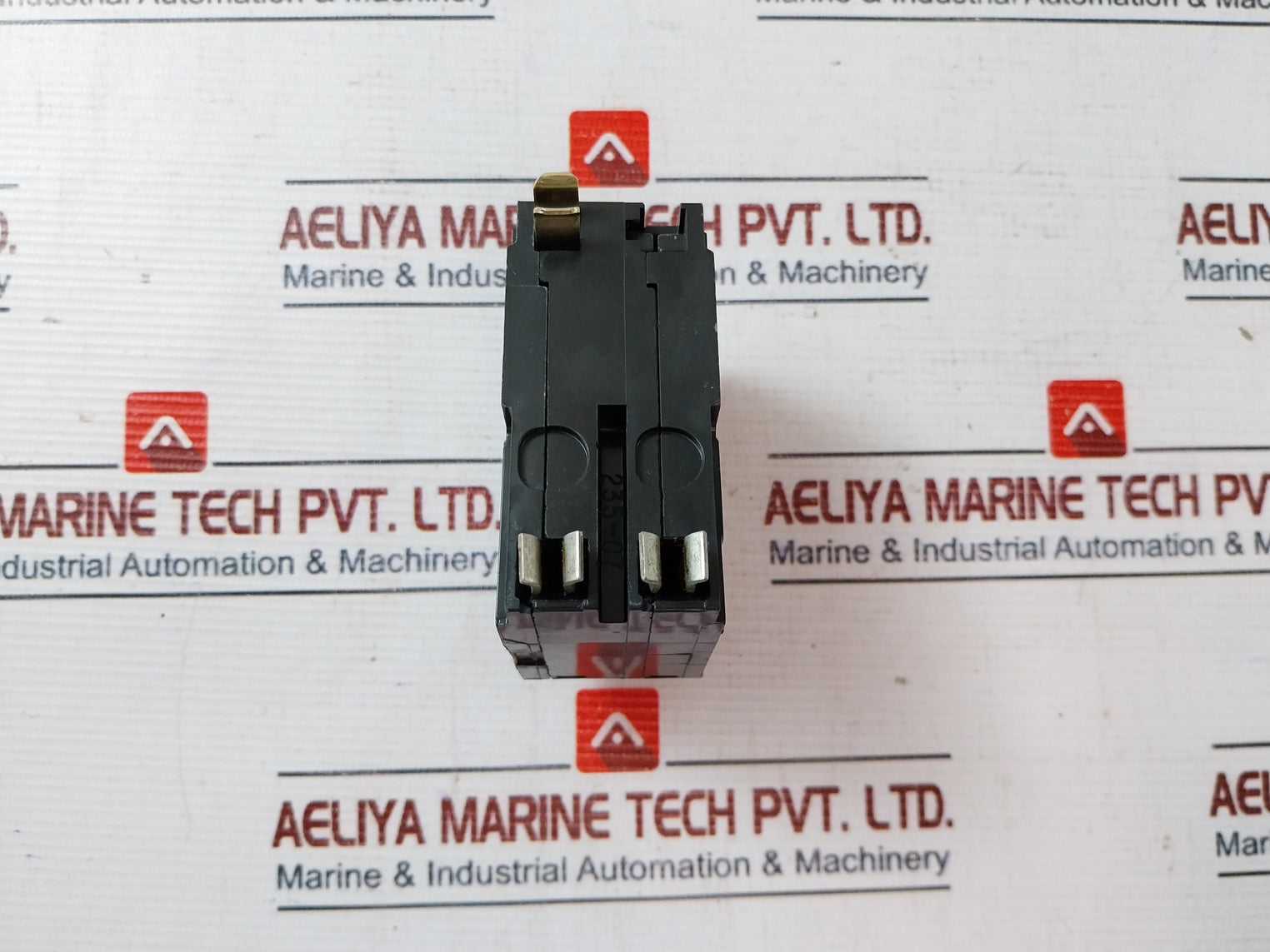 Square D Qo 30A Circuit Breaker E17-1024-010 10000A