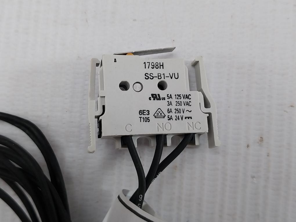 Ss-b1-vu Omron 1-meter 5A 125Vac Auxiliary Contact
