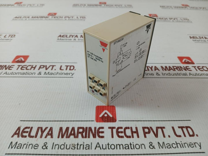 St 199 230 Carlo Gavazzi 230V 50/60Hz Temperature Controller