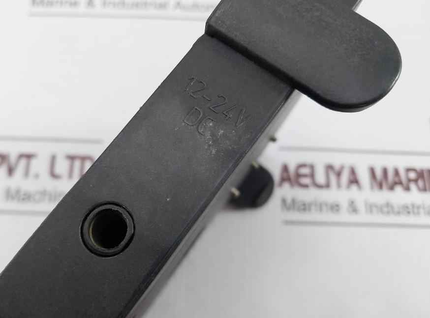 Stahl 6144/01 Battery Charger Ip20 230V Ac 0.10A 50Hz