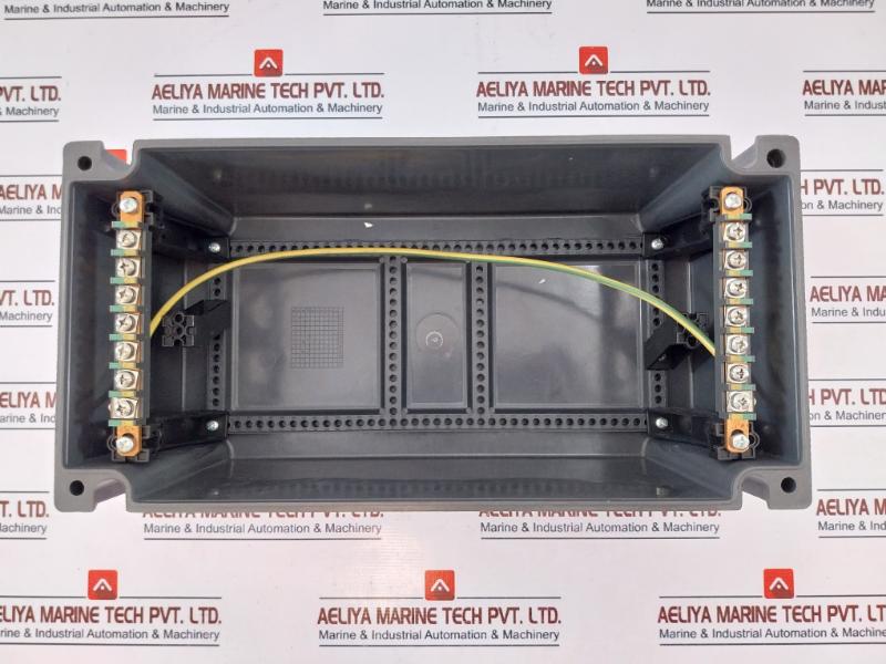 Stahl 8146/1073-3D EEXE II Terminal Box 690v