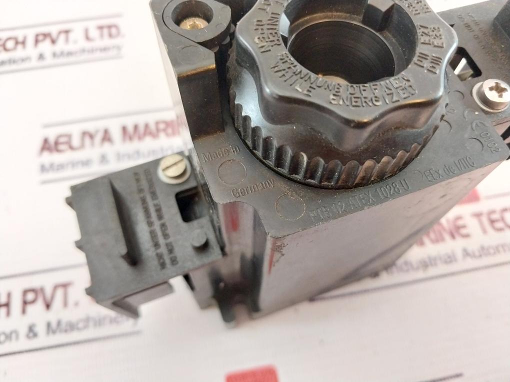 Stahl 8561/02-11/ 8561/02 Fuse Base 0.5a-25a 500v