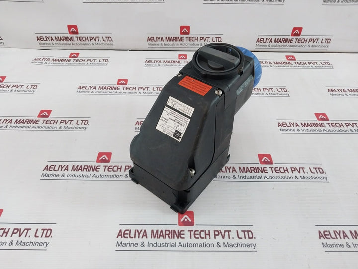 Stahl 8570/11-306 Wall Mounted Socket 200-250V