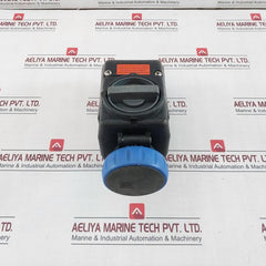 Stahl 8570/11-306 Wall Mounted Socket 200-250V