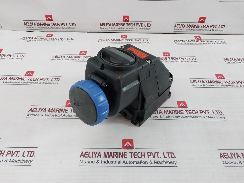 Stahl 8570/11-306 Wall Mounted Socket 200-250V