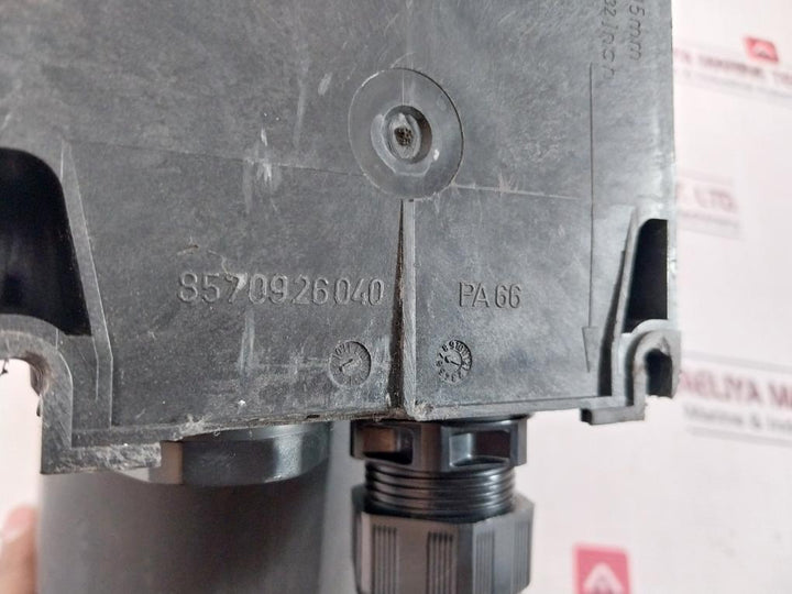 Stahl 8570/11-306 Wall Mounted Socket 200-250V