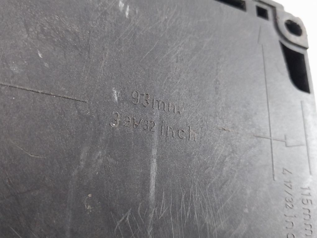 Stahl 8570/11-306 Wall Mounted Socket 200-250V