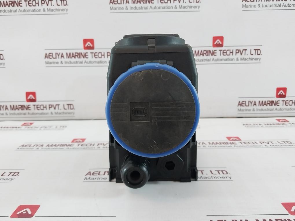 Stahl 8570/11-306 Wall Mounted Socket 200-250V