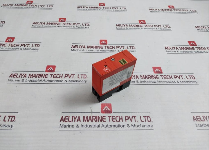 Stahl 8907/51-24/45 Safety Barrier 24Vdc 500Vac 35A