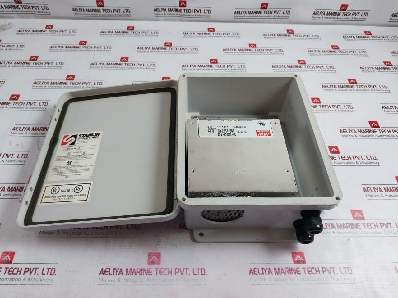 Stahlin J1008Hpl Fiberglass Enclosure 200-240Vac 3.5A +12V-18A 50/60Hz