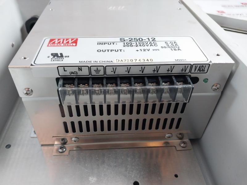 Stahlin J1008Hpl Fiberglass Enclosure 200-240Vac 3.5A +12V-18A 50/60Hz