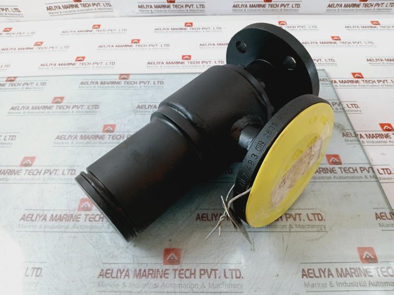 Stal 1910 374-g Iron Flange Reducing Tee For Plumbing Pipe 2.5 Mpa