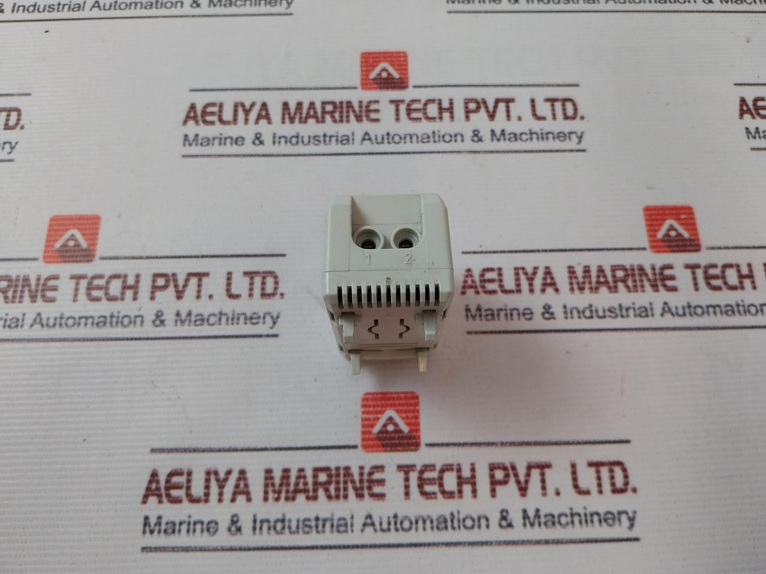 Stego Kts 011 Enclosure Thermostat 01147.9-00, 250V 10(2)A