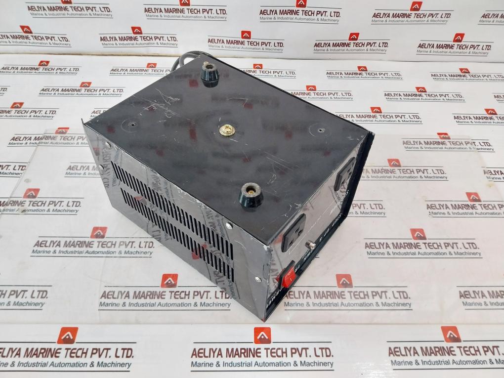 Step Up & Down Transformer St-1500W Ac Input Voltage Selector