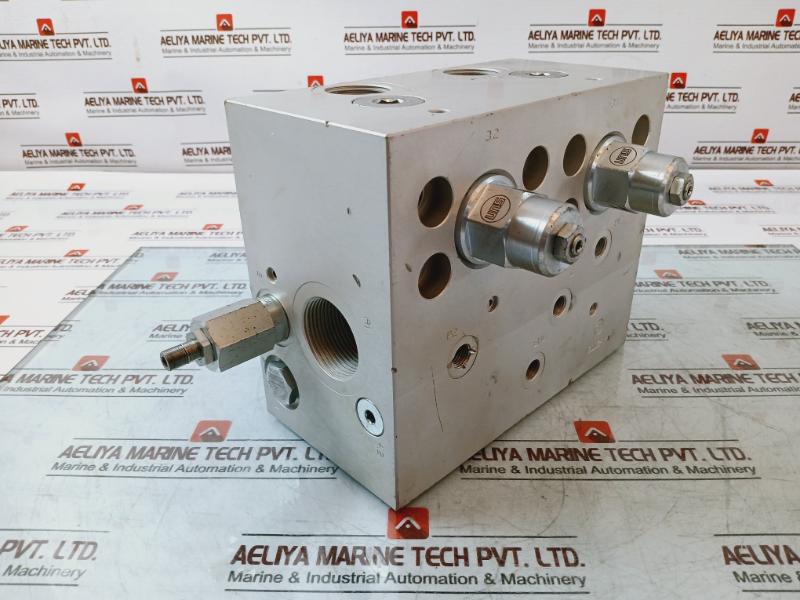 Sun 900241-3 Double Load Directional Control Valve Parker D02B2-0.2N Check Valve