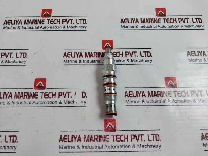Sun Hydraulics Dpbolan 3-way, Pilot-operated, Directional Valve